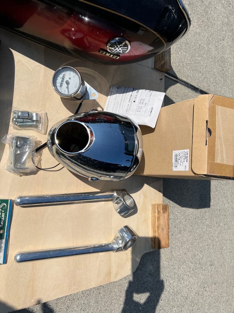 an10　送料込み！SR400用 限定サンバーストタンクとパーツ一式