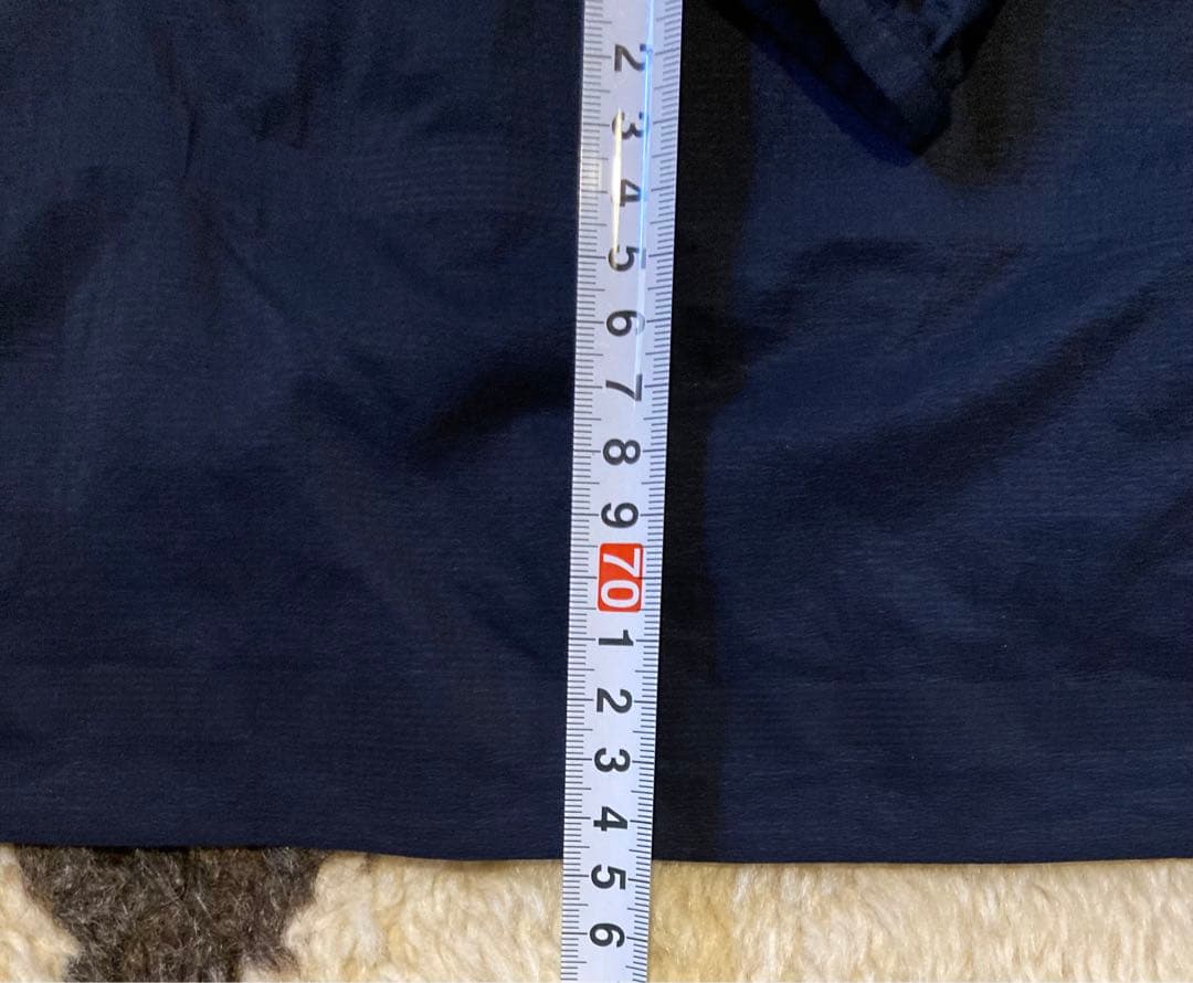 On アクティブジャケット　ネイビー Mサイズ [ランニングウェア ブレーカー]