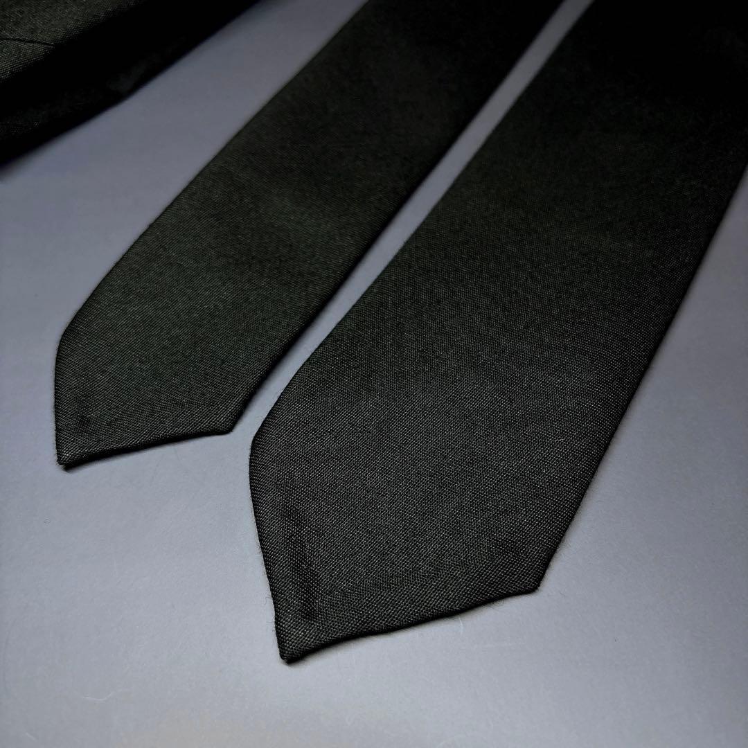 美品 VALENTINO ヴァレンティノ ナロータイ ブラックウール 無地