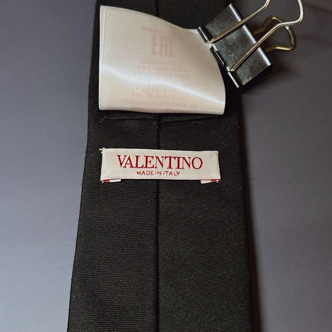 美品 VALENTINO ヴァレンティノ ナロータイ ブラックウール 無地