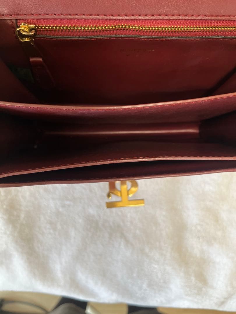 Burberryショルダーバッグ/ボルドー