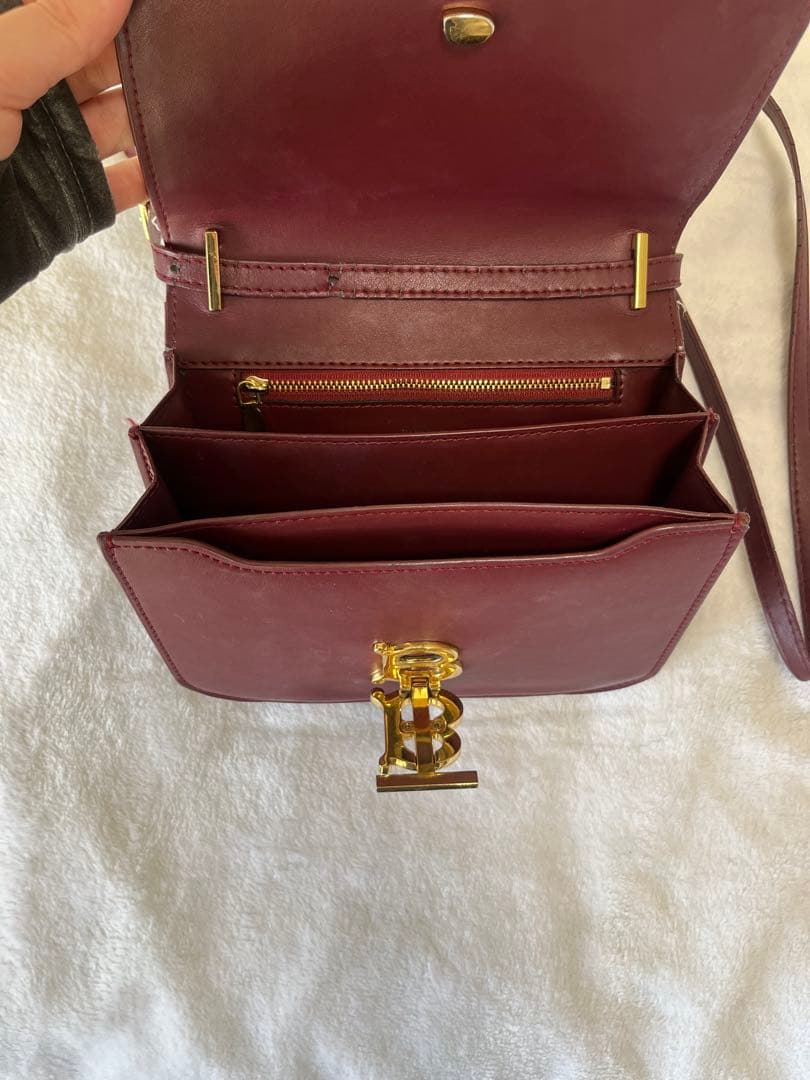 Burberryショルダーバッグ/ボルドー
