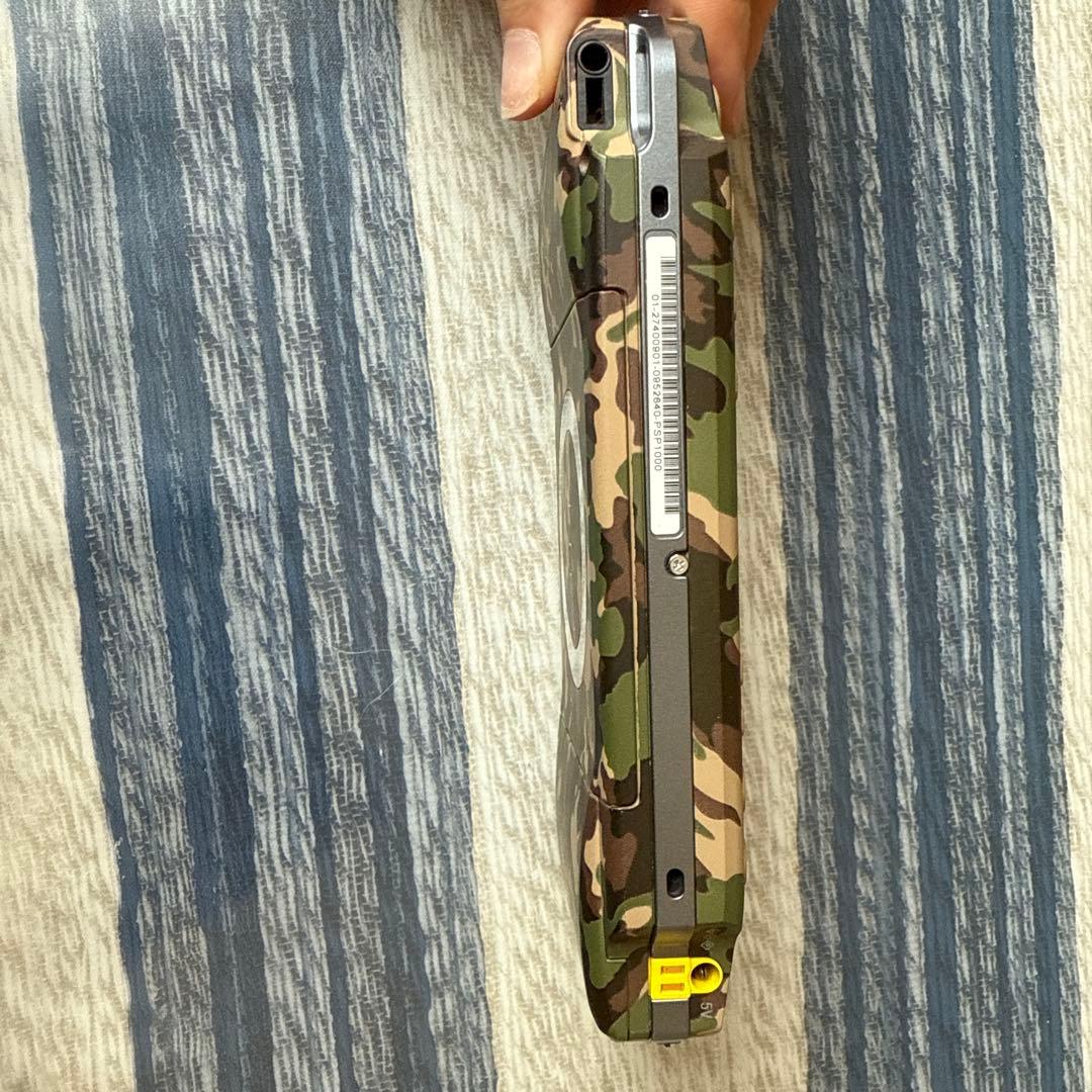 PSポータブル PSP1000 メタルギアソリッド 迷彩カラー