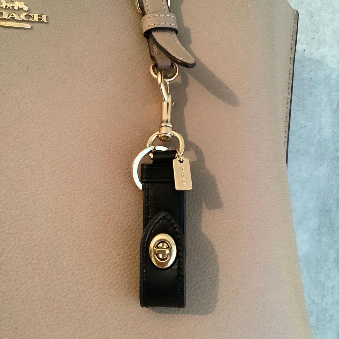 Coach ベージュ　トートバッグ