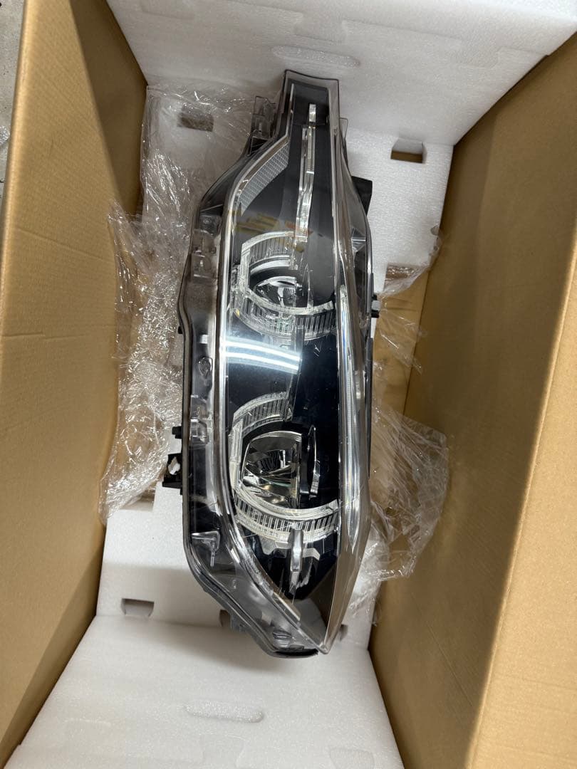 BMW3シリーズ左ヘッドライト