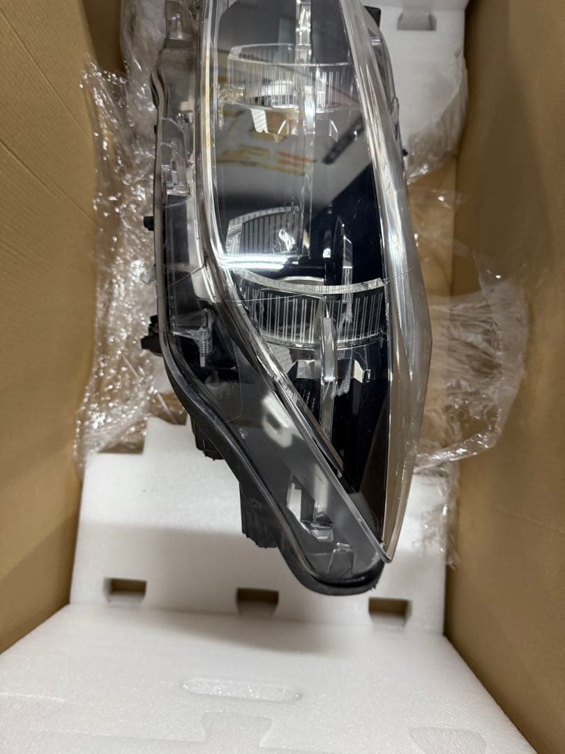 BMW3シリーズ左ヘッドライト