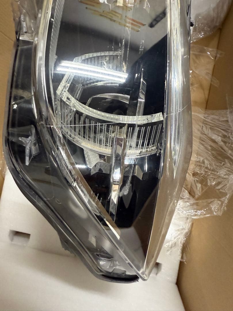 BMW3シリーズ左ヘッドライト