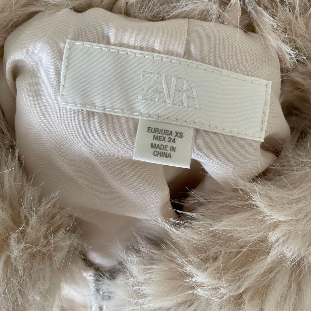 ZARA フェイクファーボンバージャケット