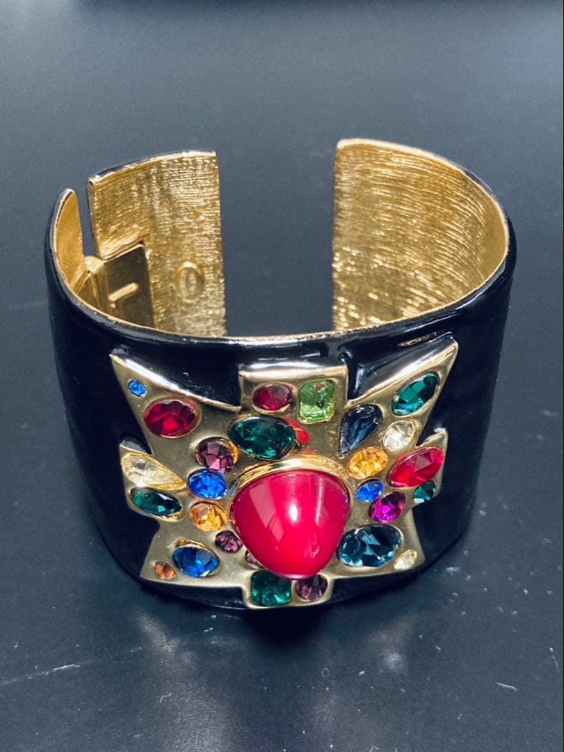 ケネスジェイレーン クリスタルゴールド バングル ブレスレット