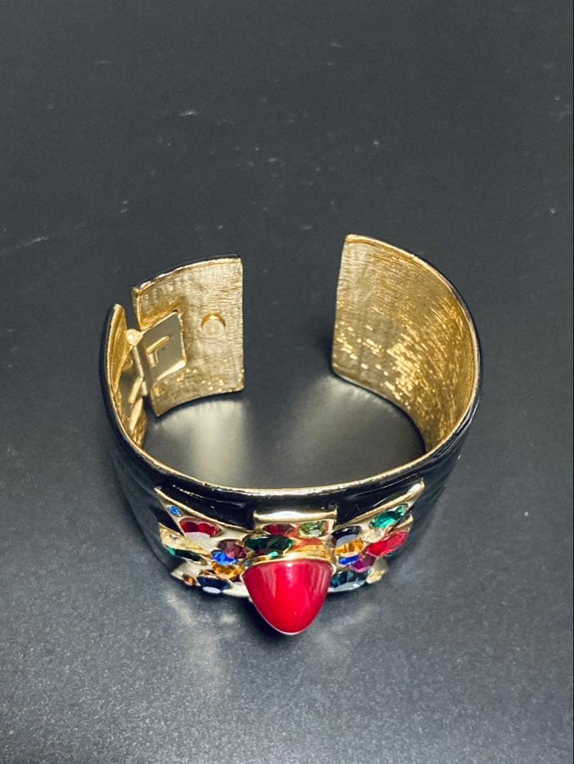 ケネスジェイレーン クリスタルゴールド バングル ブレスレット