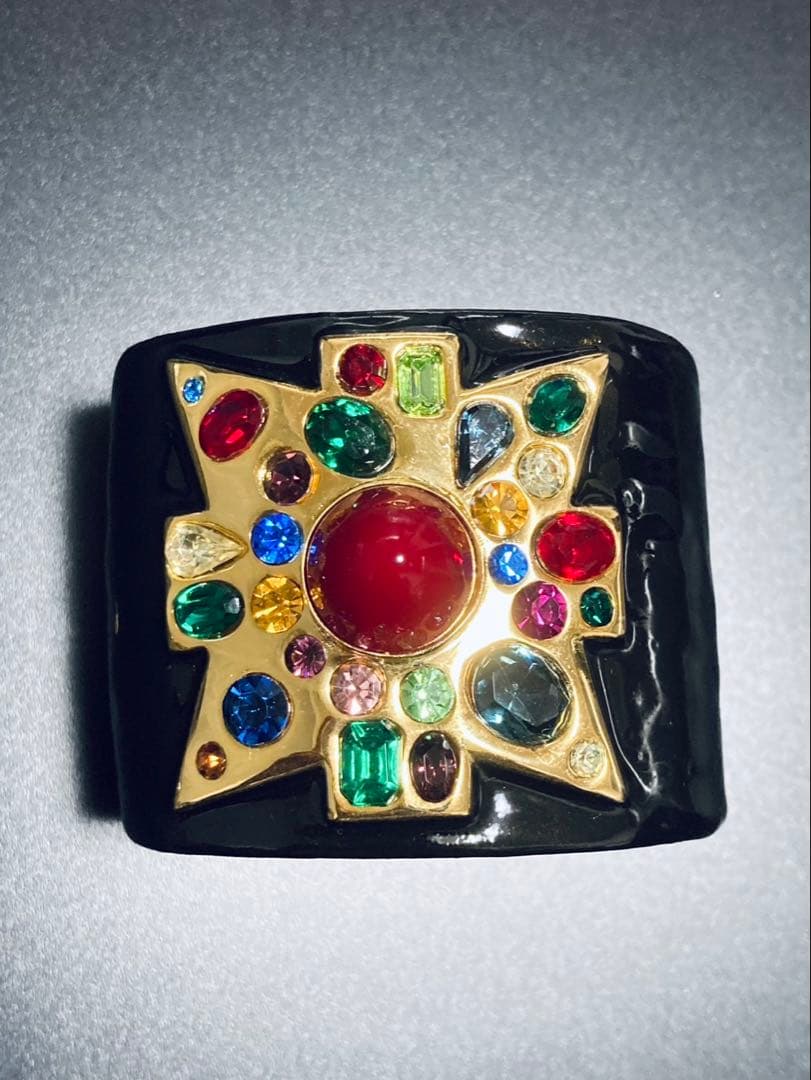 ケネスジェイレーン クリスタルゴールド バングル ブレスレット