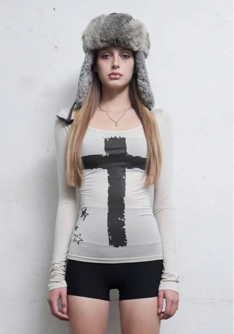 HILLDA トップス　シズニルック