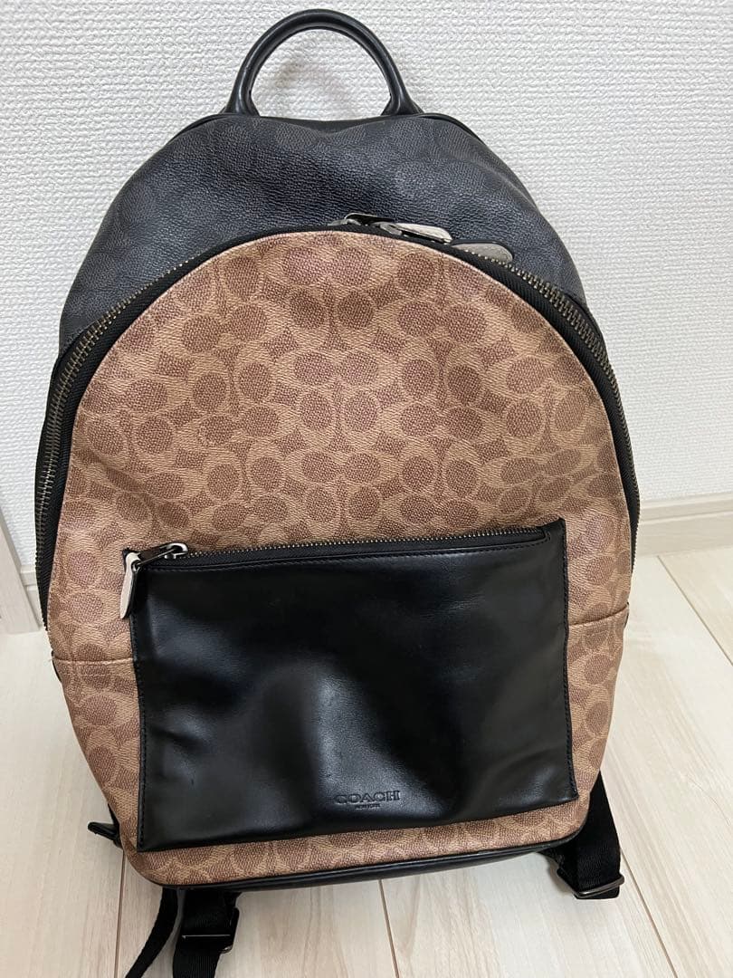 【期間限定値下げ】 COACH ロゴデザイン リュック