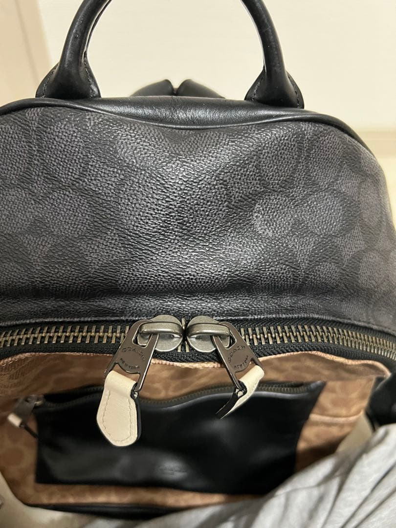 【期間限定値下げ】 COACH ロゴデザイン リュック