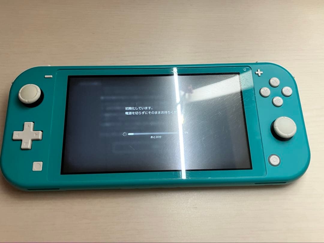 ポ*車様 Nintendo Switch Lite ターコイズブルー