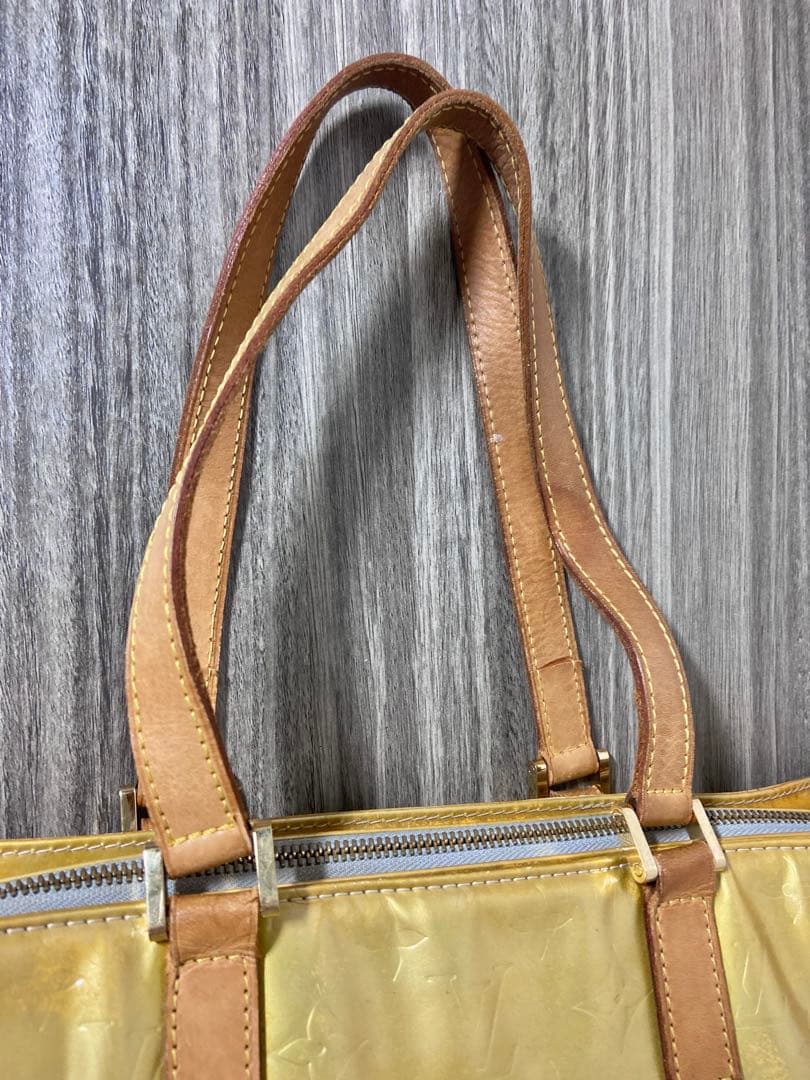 ルイヴィトン　トートバッグ　モノグラム　ヴェルニ　コロンバス　M91047