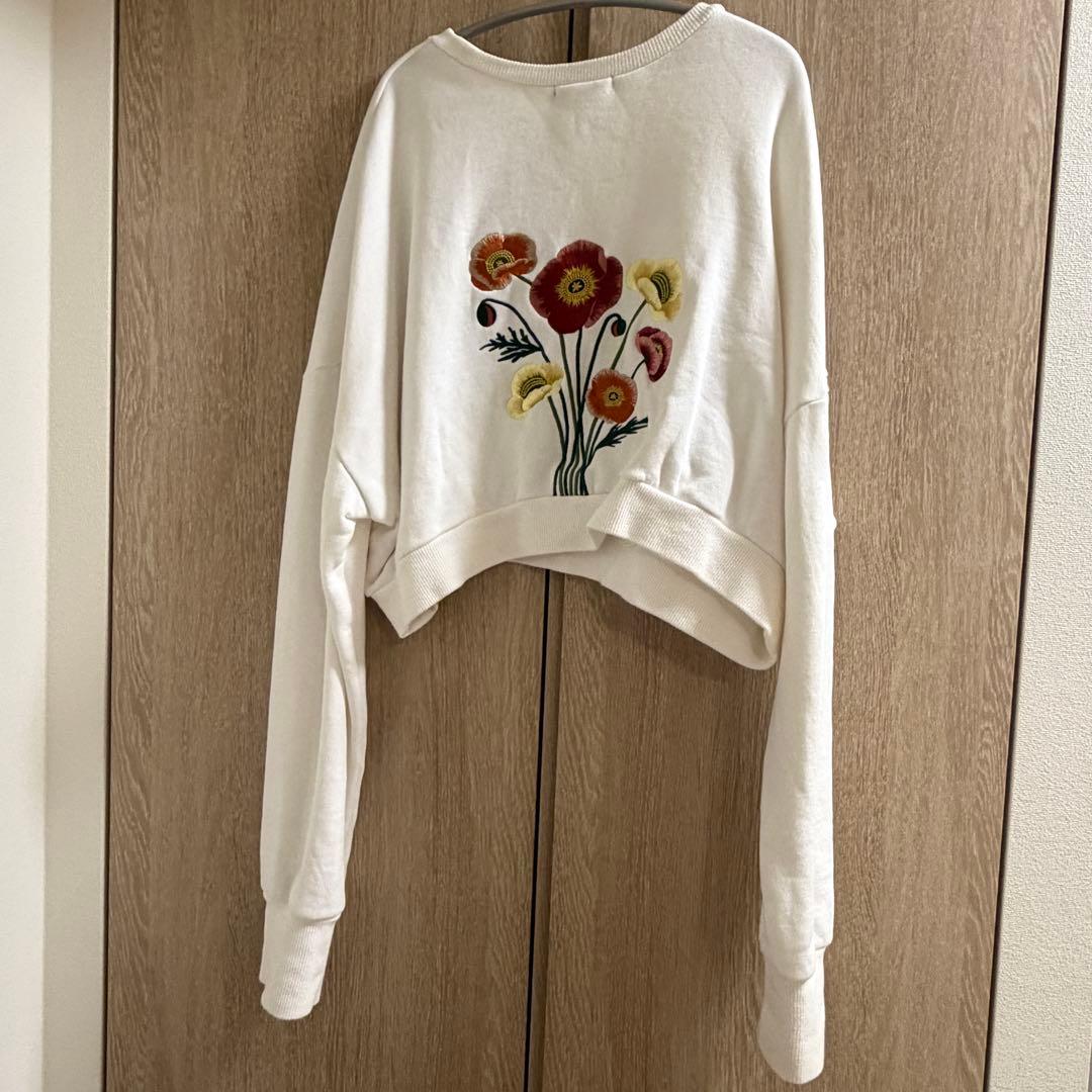 aLORS 刺繍　白スウェット
