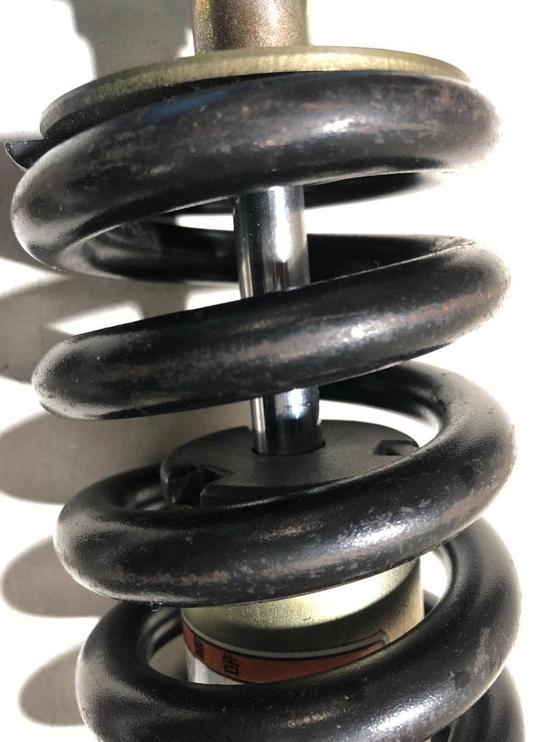 D9　ドラッグスター400クラシック　純正サスペンション