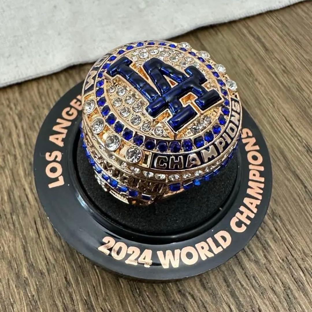 ワールドチャンピオン　フレディ・フリーマン　レプリカ　指輪