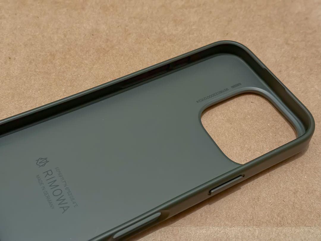 RIMOWA iPhone 16proケース