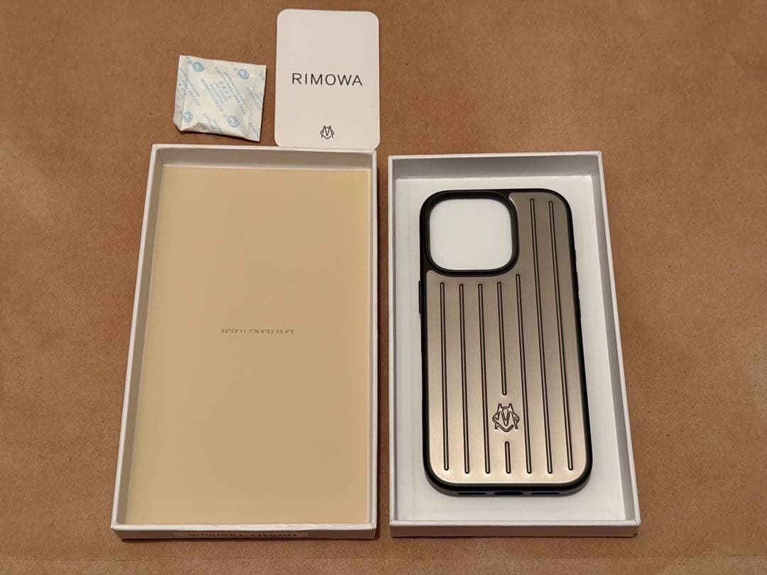 RIMOWA iPhone 16proケース
