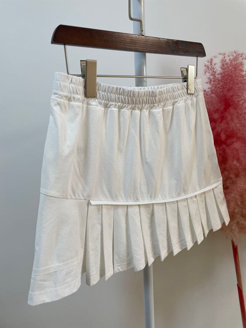 アドミラル新品⭐️アシメプリーツスコートテニスウエアゴルフウエアスポーツウエア