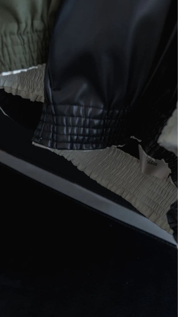 パンツ soyy. Gomu Gurkha eco leather size1