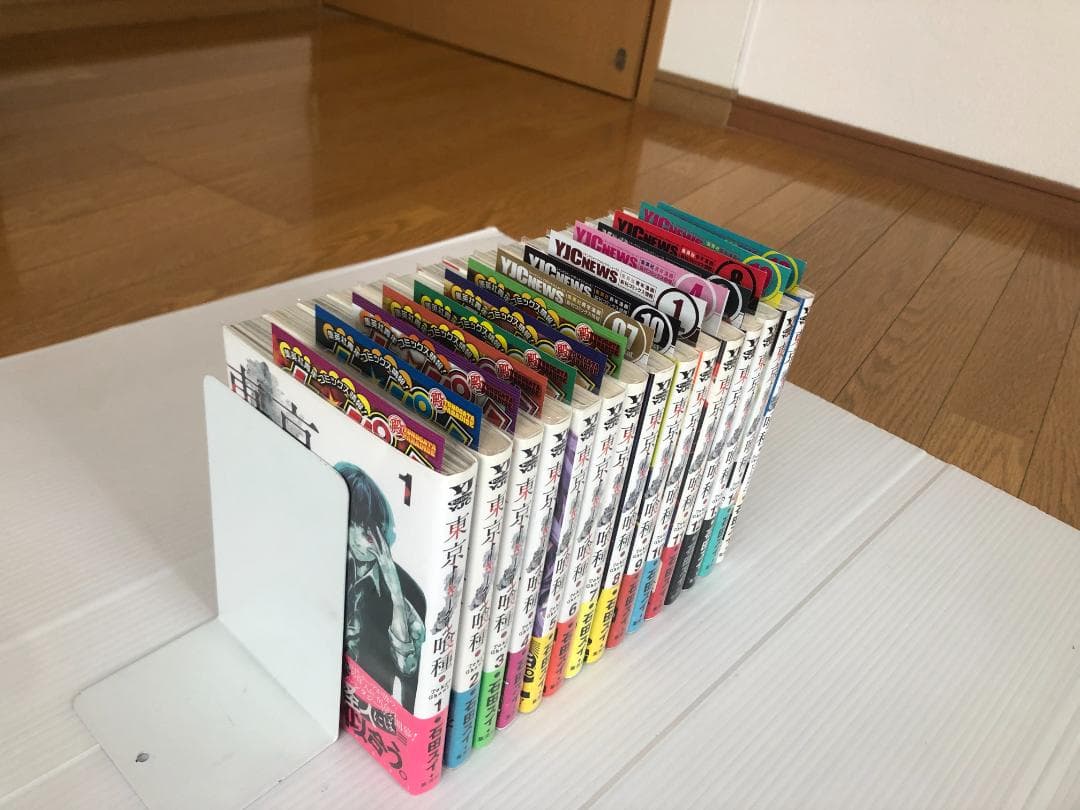 美品 東京喰種　 全巻 初版 　特典　 ポストカード 　ペーパー　石田スイ