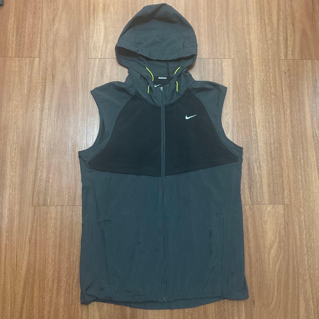 Nike Running フード付き　ナイロンベスト　ドローコード