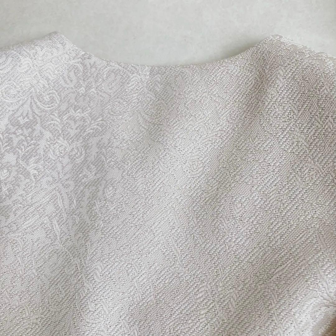 【美品】ソワールドルチェ ジャガード ノーカラーペプラムジャケット ベージュ L