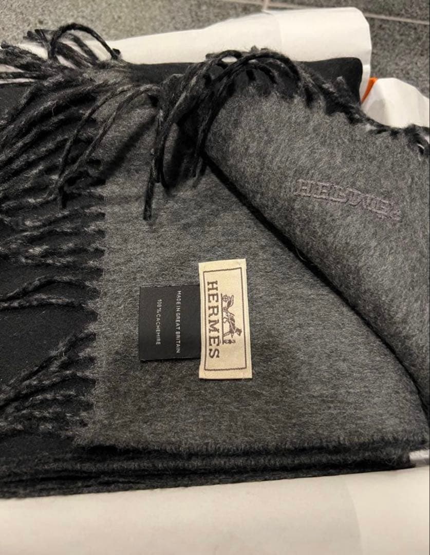 最終値下げ新品未使用　エルメス　カシミヤマフラー 《レクトヴェルソ》レシート付き