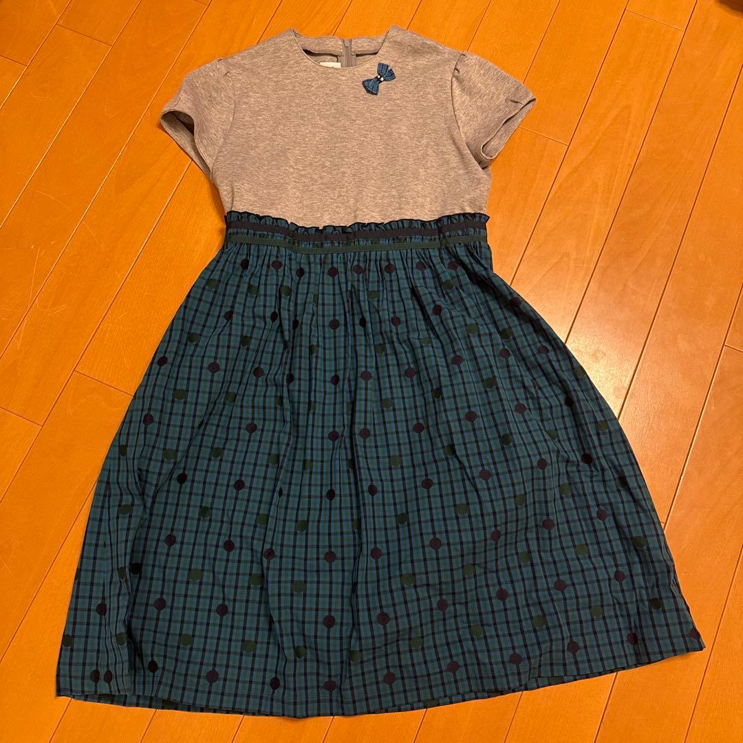 半袖ワンピース グレーと青のチェック