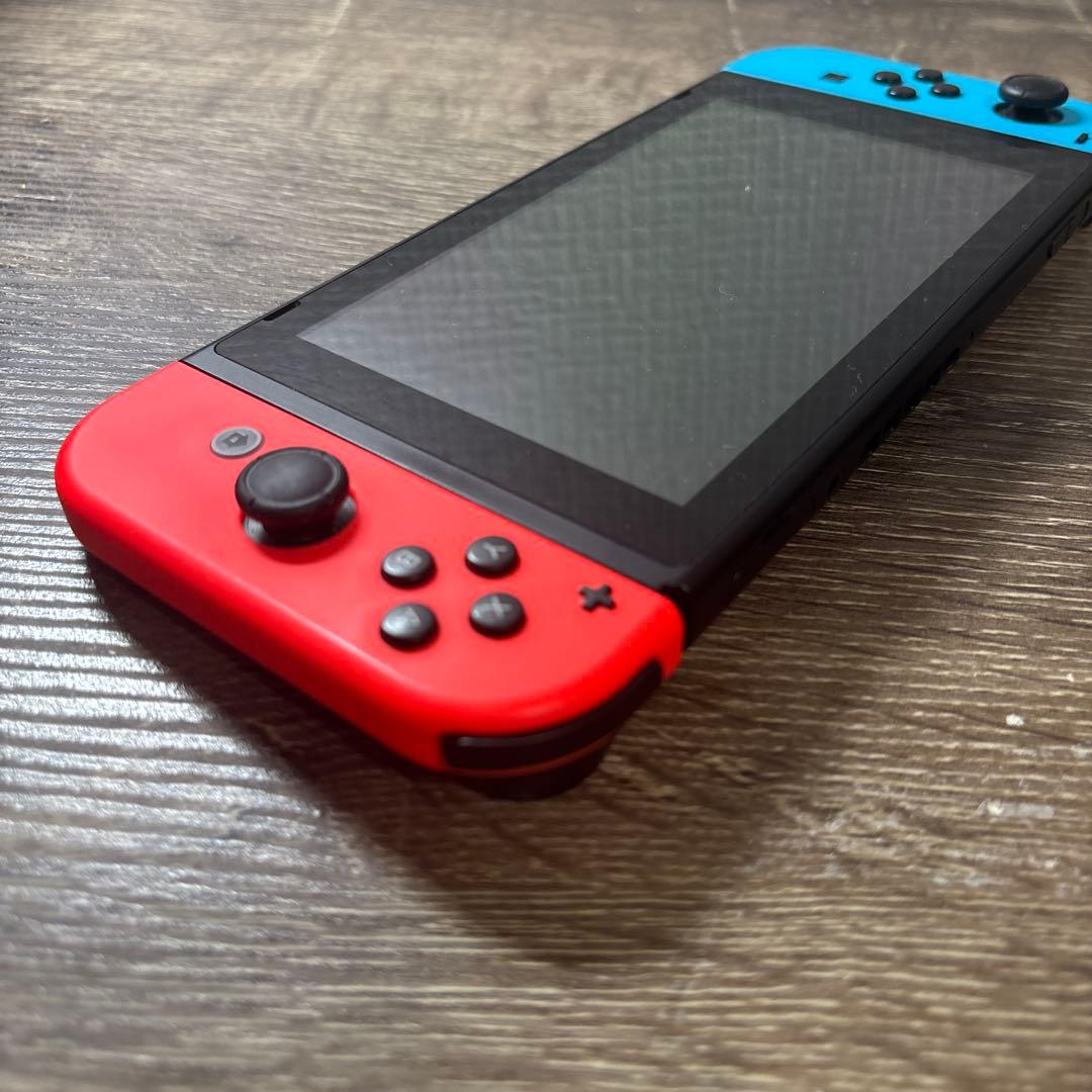 Nintendo Switch 本体　カセット3個付き