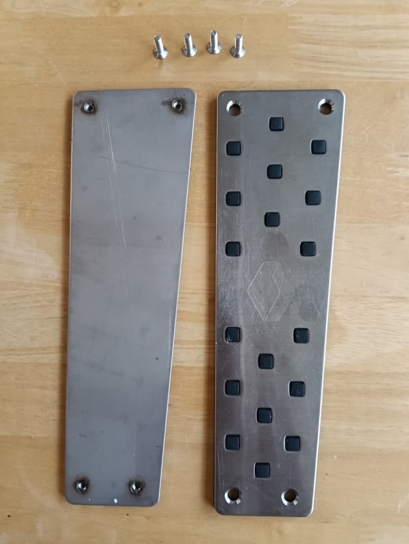 ルノー純正　フットレスト　中古品