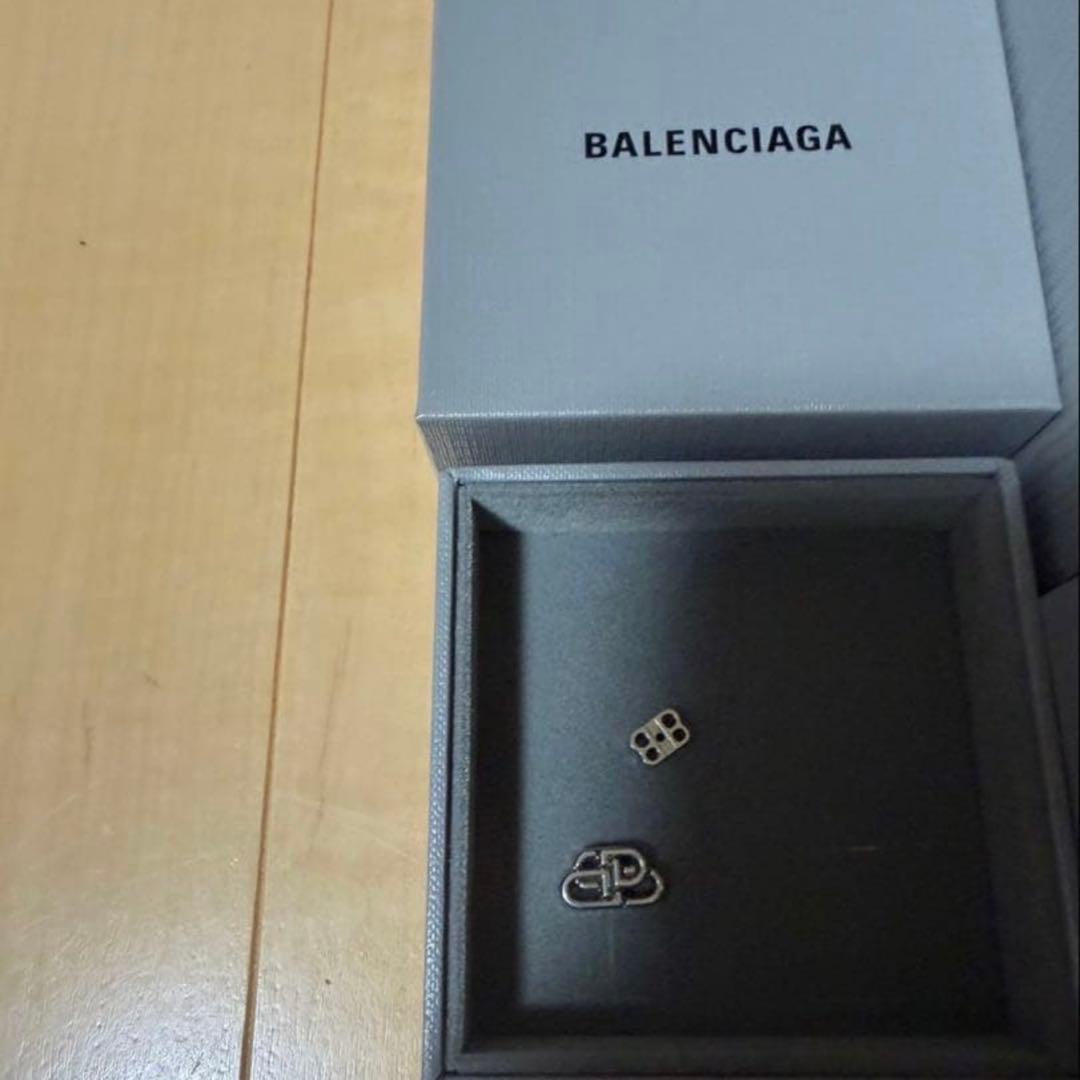専用 BALENCIAGA ピアス 片耳