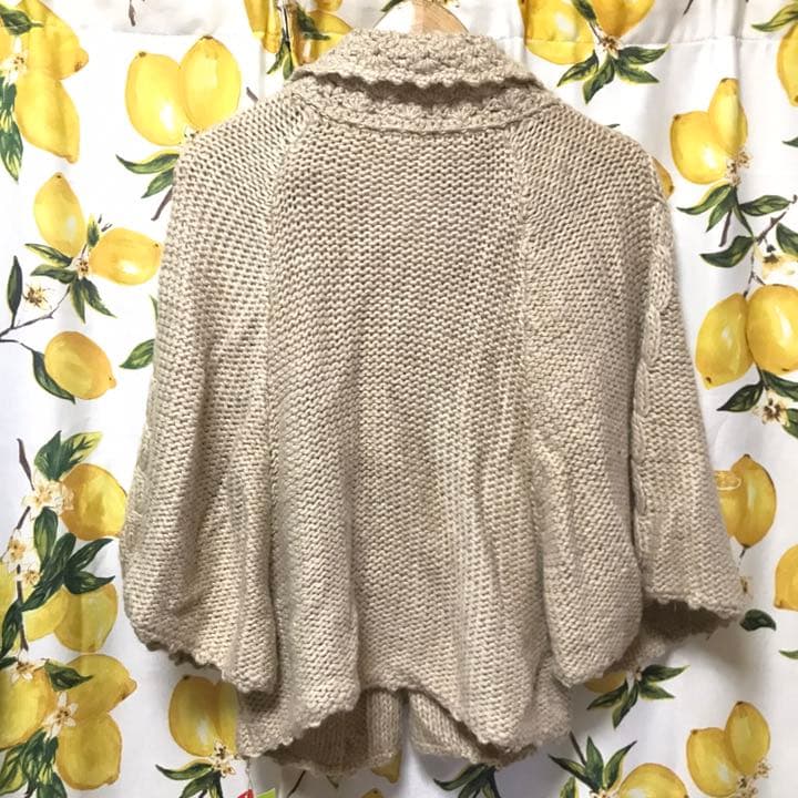 新品　フランシュリッペ　きのこワッペン　ケープ　ベージュ　ニットポンチョ