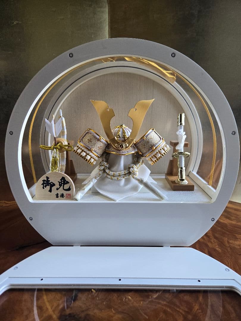 【展示品限り】五月人形　兜　鍬形　ケース飾り　※閉店セール　K40