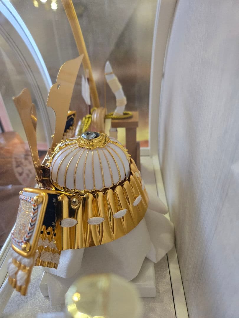 【展示品限り】五月人形　兜　鍬形　ケース飾り　※閉店セール　K40