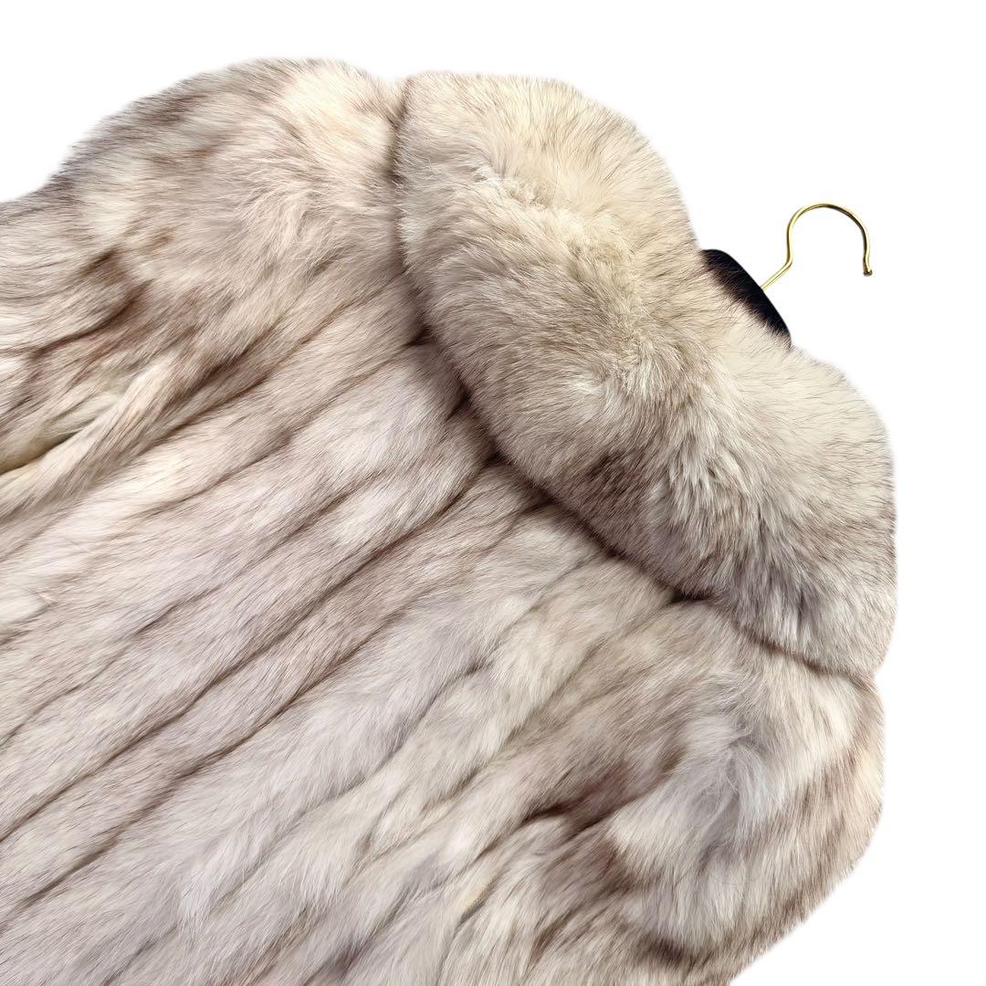 ボリューム◎ブルーフォックス　ファーコート　本毛皮　リアルファー　毛並み良好