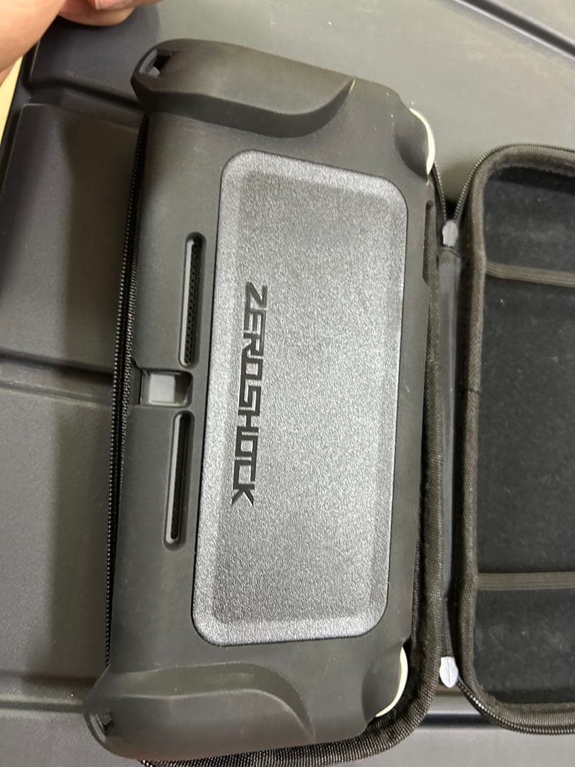 Nintendo Switch Lite + ZERO SHOCKケースプラス