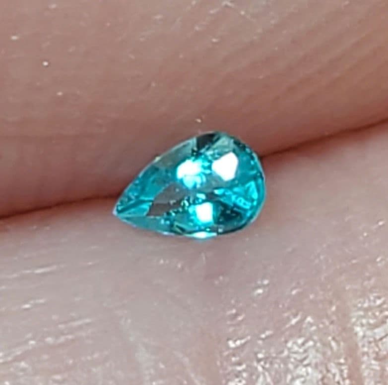 圧倒される程のネオン!!★ブラジルバターリャパライバトルマリン★オーダー受付中