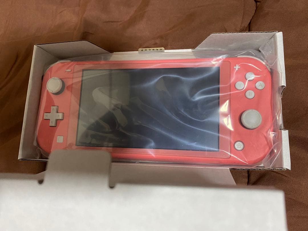 Nintendo Switch Lite ピンク［中古］［外箱付き］