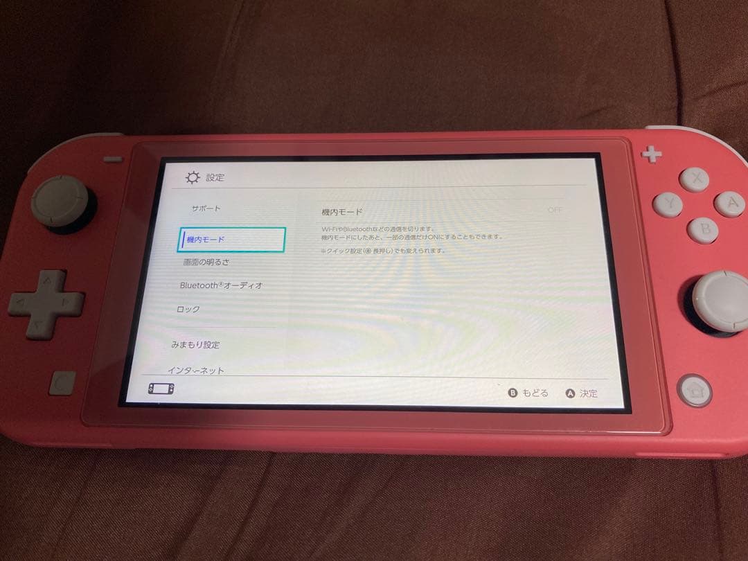 Nintendo Switch Lite ピンク［中古］［外箱付き］