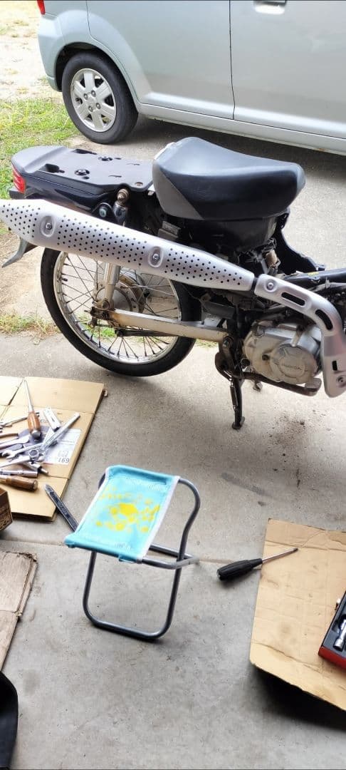 ホンダ カブAA04の、フロントフォーク