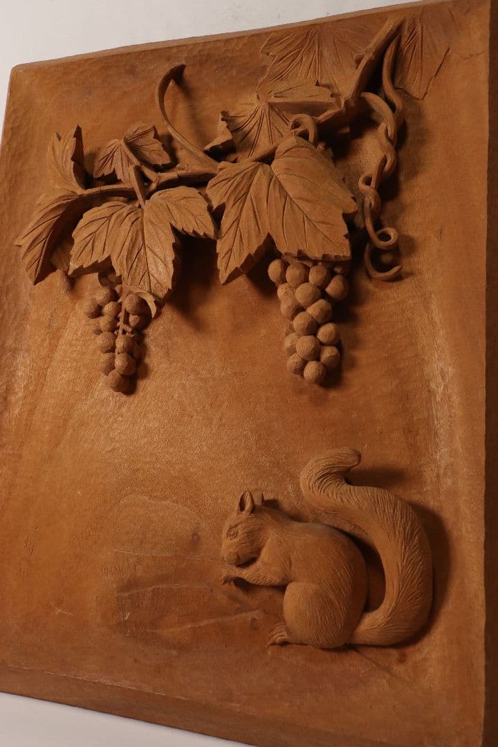 井波彫刻　一灯作　木彫　葡萄に栗鼠　壁掛け