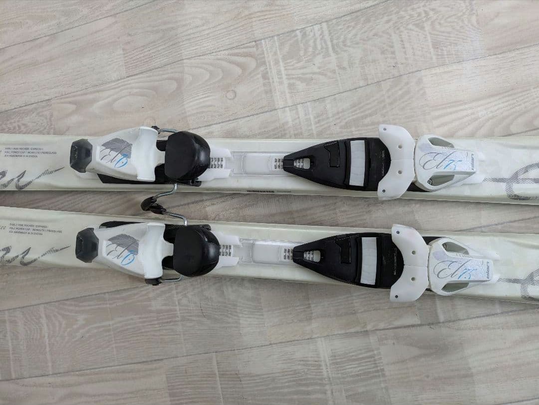 elan エラン W studio  スキー板　ストック1セット付き