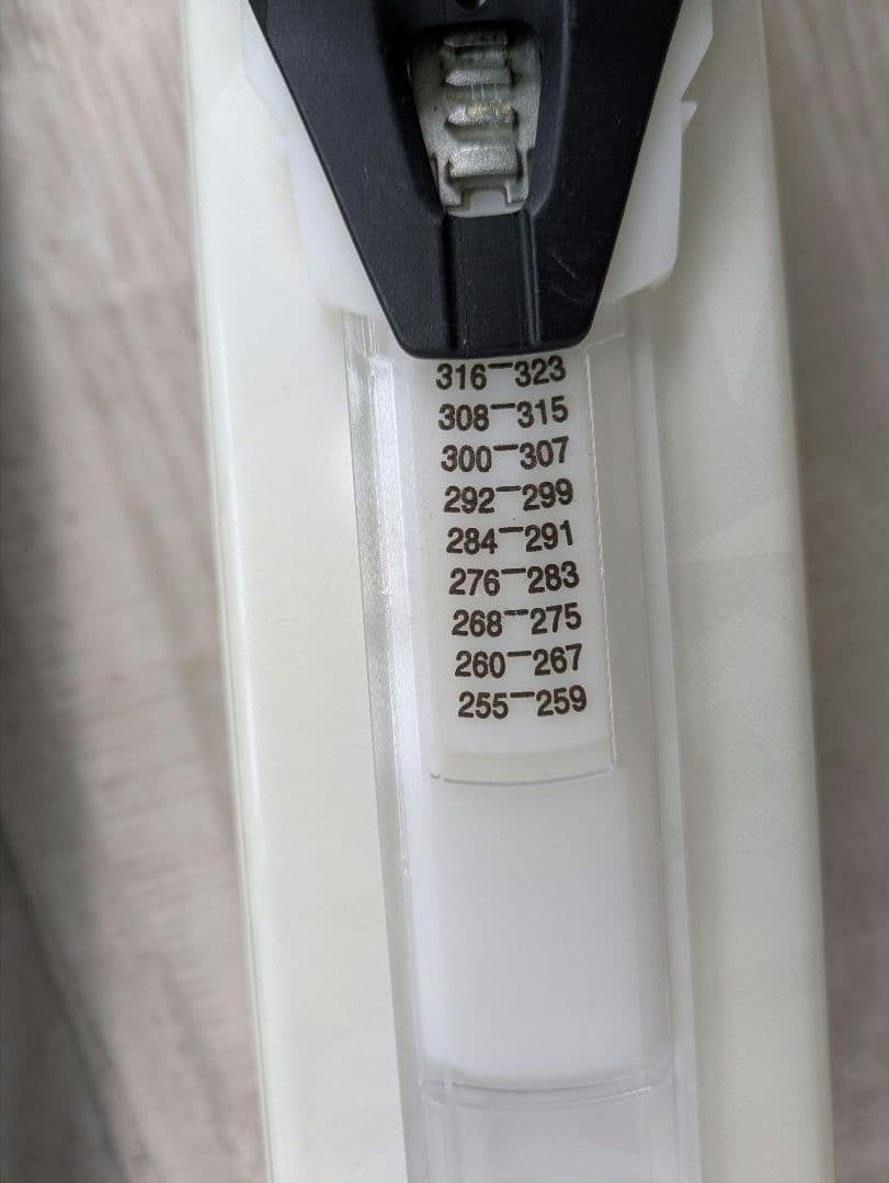 elan エラン W studio  スキー板　ストック1セット付き