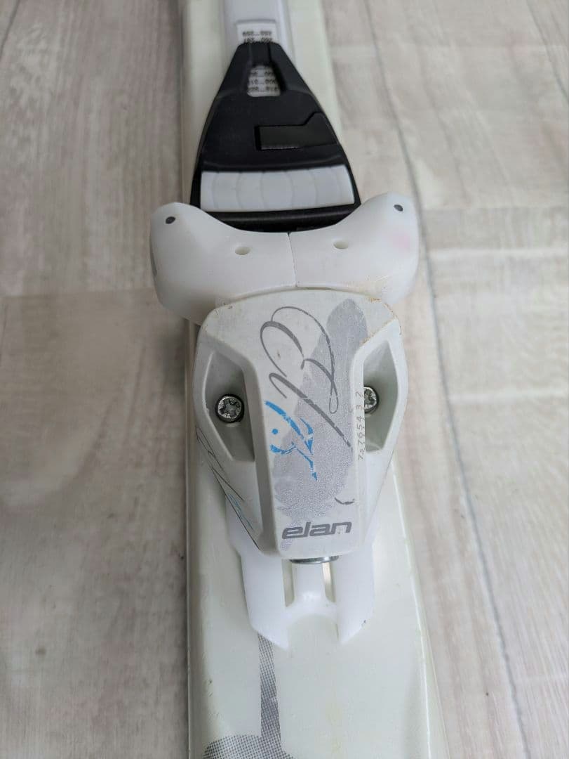 elan エラン W studio  スキー板　ストック1セット付き