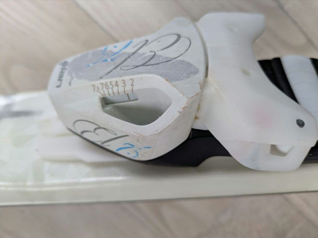 elan エラン W studio  スキー板　ストック1セット付き