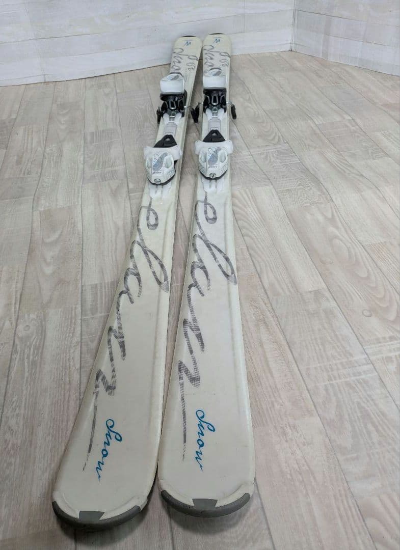 elan エラン W studio  スキー板　ストック1セット付き